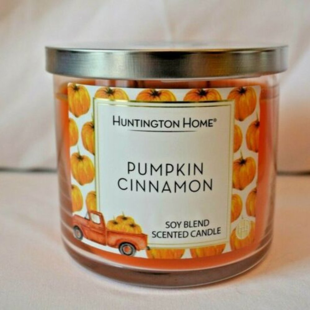 HUNTINGTON HOME PUMPKIN CINNAMON SOY BLEND SCENTED LARGE CANDLE